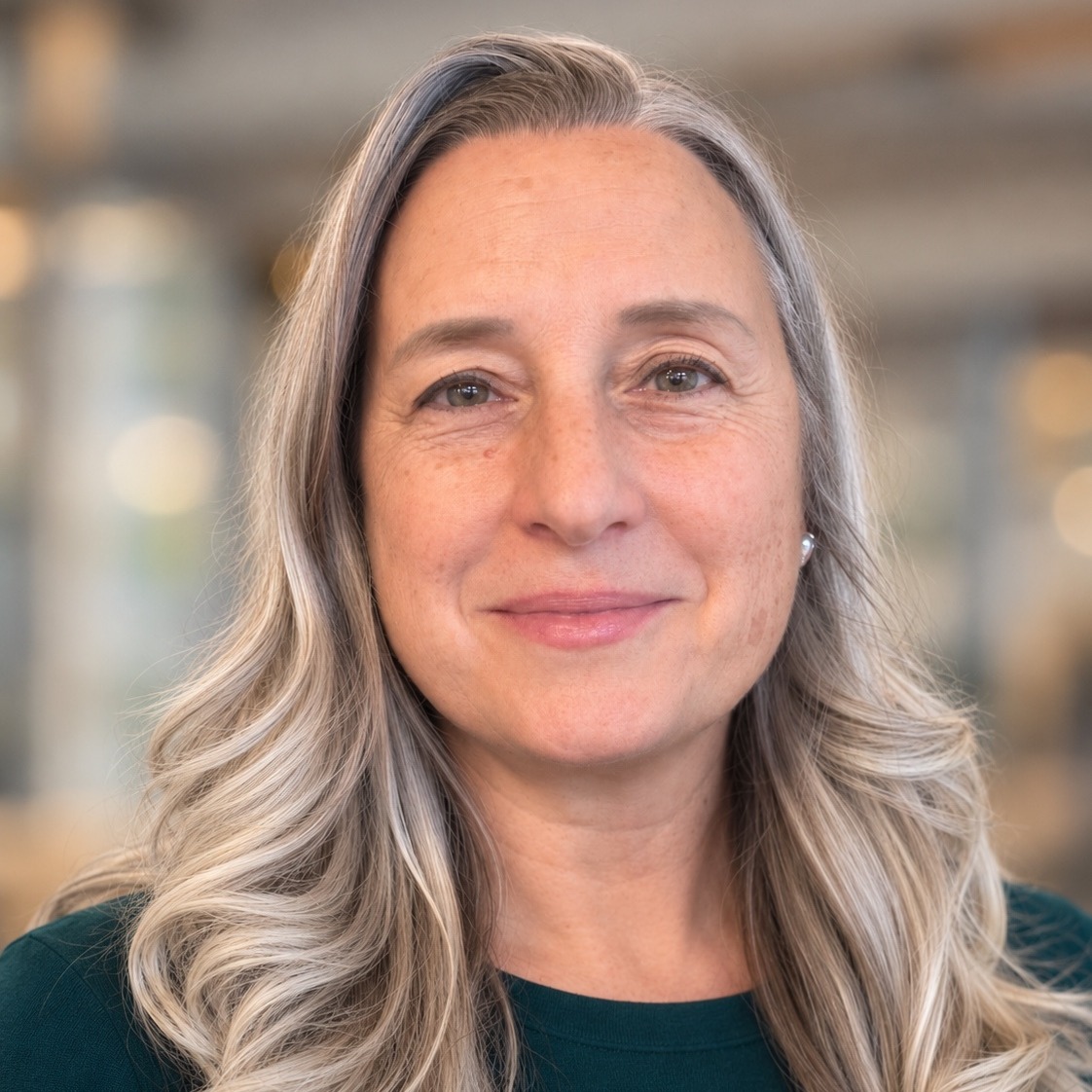 Lorraine Tegeris, Founder & Chief Client Guide